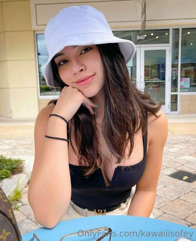 drop your cheesiest pick up lines 👇
