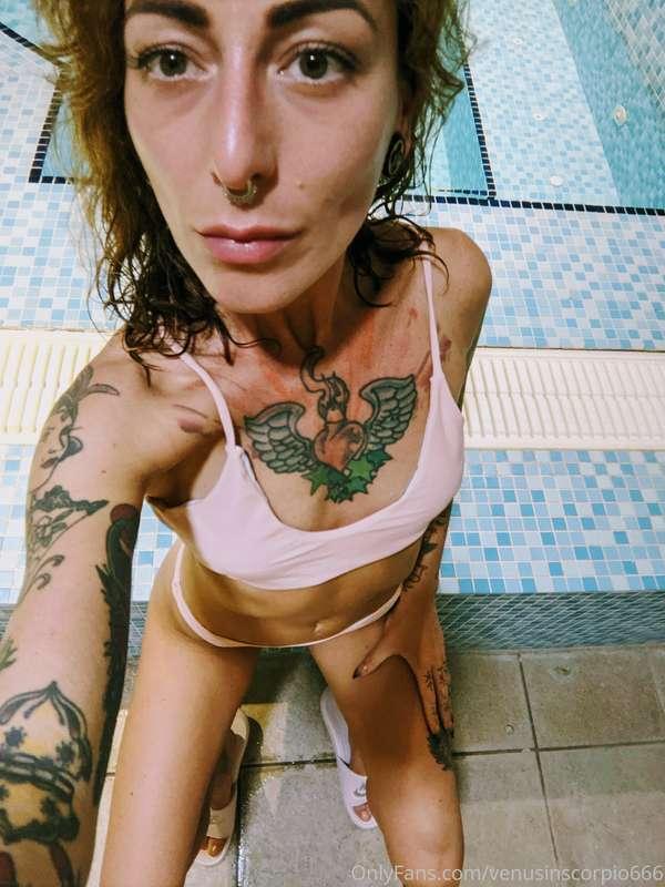 I am such a sucker for a spa day. I took some v naughty pics..
