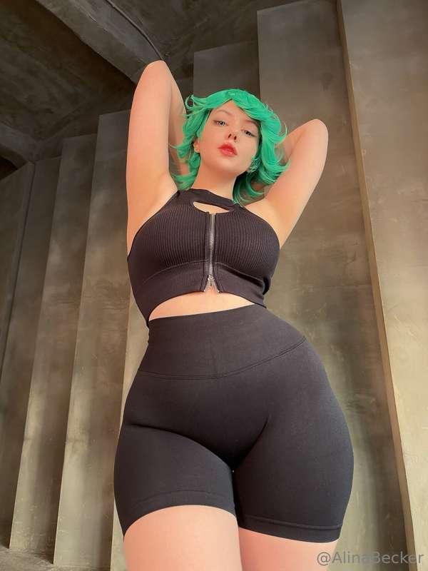 Tornado Girl 🌪️💚