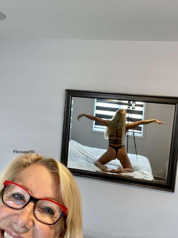 Behind the scene view...was being goofy but it turned out pr..