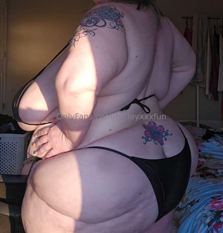 Did someone say it was bikini season ?