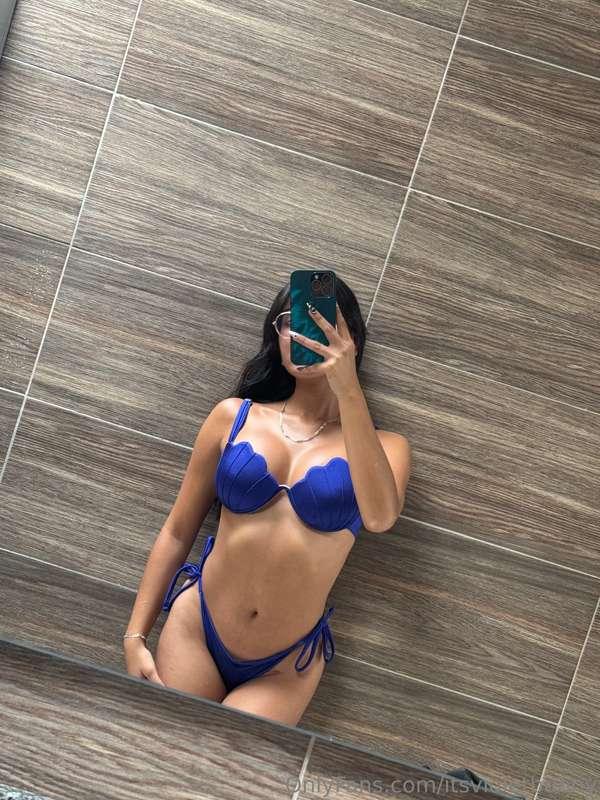 do you like me in blue? 💙