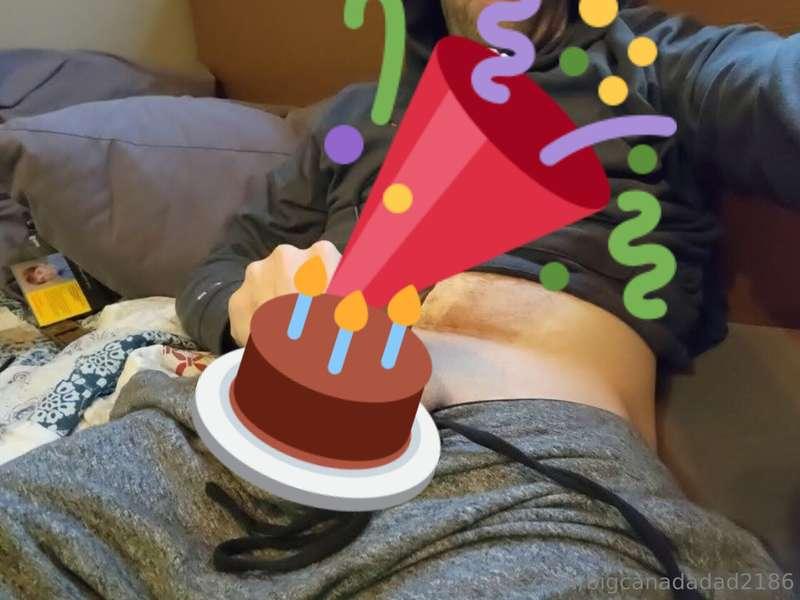 The big 38 come say hi to daddy 