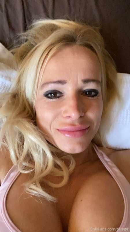 Hey guys and girls tonight at 7pm live show xxx