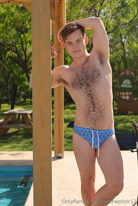Lil otters first swim suit photoshoot! Do you like how these..