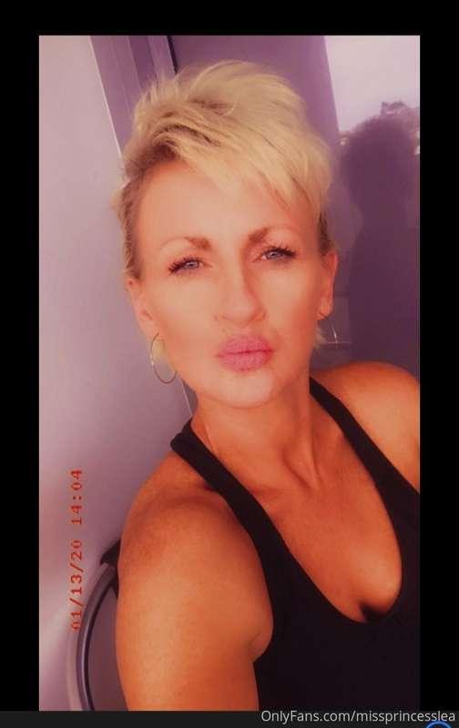 I'm in Brisbane I'm your hot milf yourve always fantasized a..