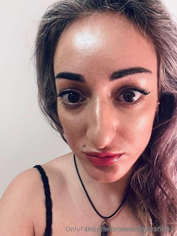 @u398216657  I have more porn photos to my profile