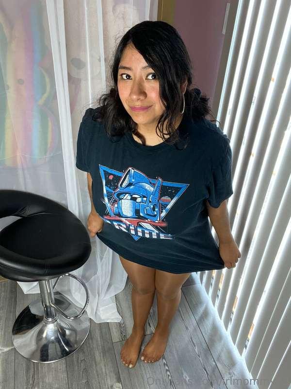 How sexy am I in just an over sized shirt?? Im just waiting ..