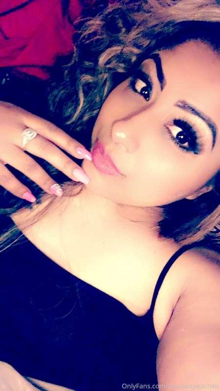 Some one save me from my thoughts? Help me reach my weekly g..