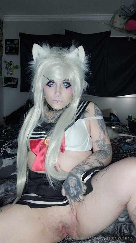 mzmeowmers image #3