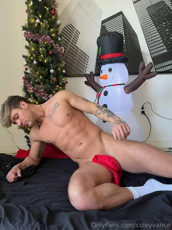 Holiday sale this week, gonna have some hot bundles and sale..