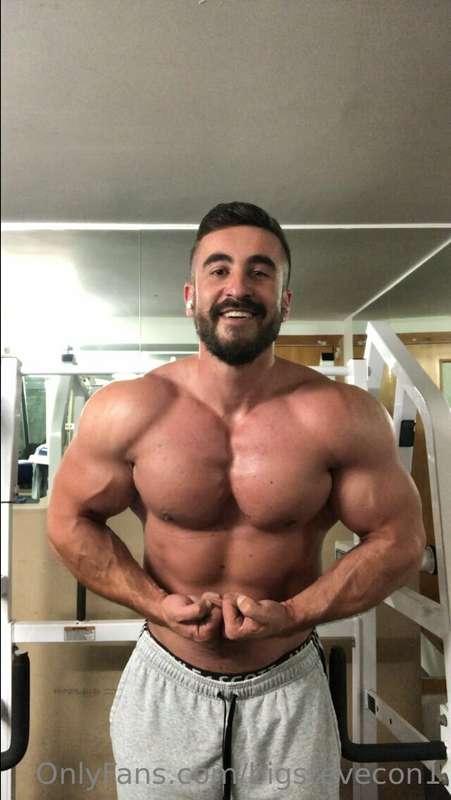 Chest like a ass 🍑
