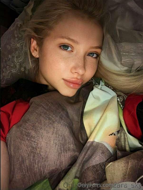 ##⚠️🔞FREE PAGE -🍓 @zara_sky❗️                               ..