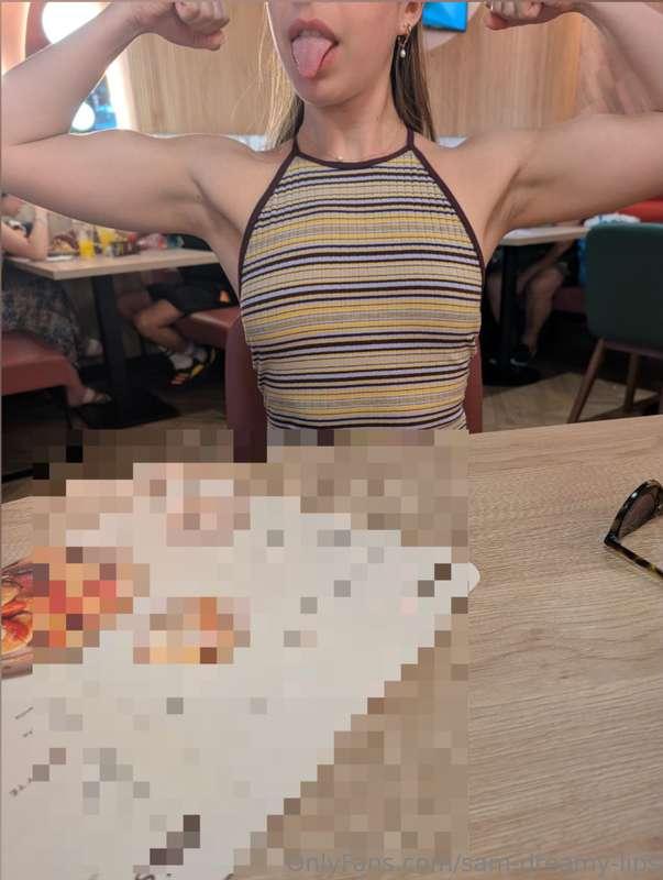 Hi, I'm Sam 12/15!No, I'm not famous. I don't have a "huge f..