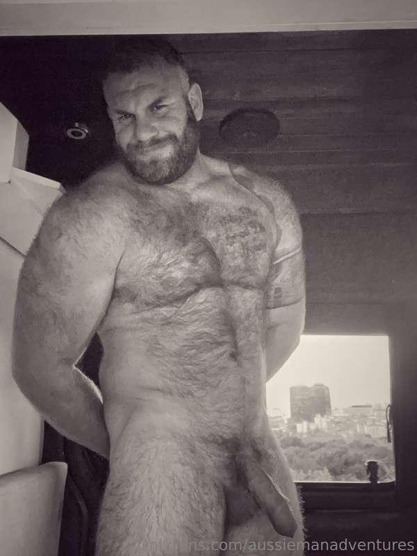 For the people who enjoy black and white nudes !! 