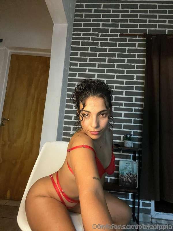 My friend @byathena is petite, sensual, and addicted to role..
