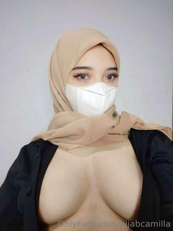 I wish you were the one who undressed me🥰