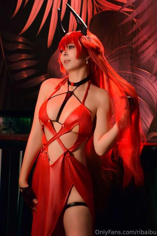 Do you like sexy dresses like this? 😘 I have something even ..