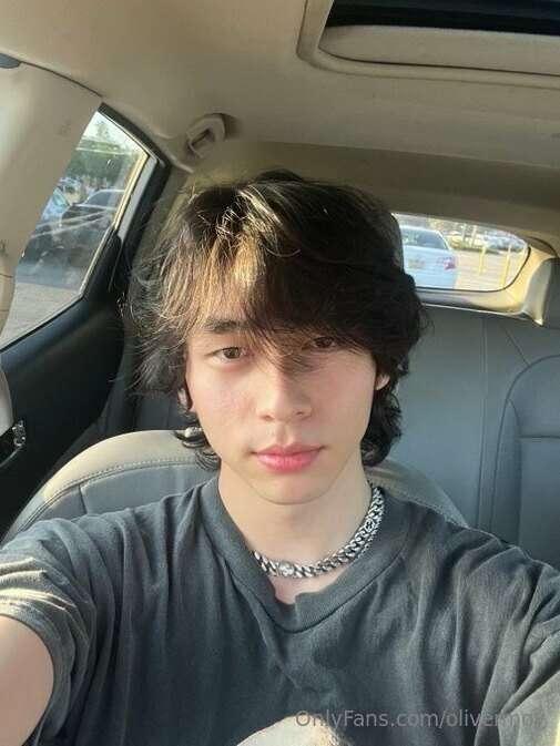 lemme pick you up? (new content coming in DMs)