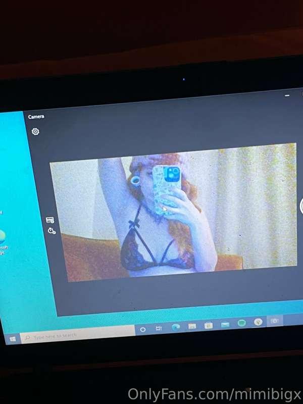 here have TONS of webcam pics