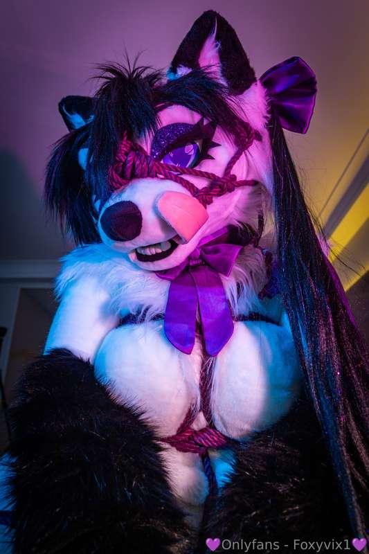 Happy new year everyone 💜Enjoy part of my shibari shoot (no ..