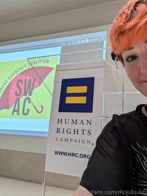 I only posted one of these selfies I took from the stand up ..