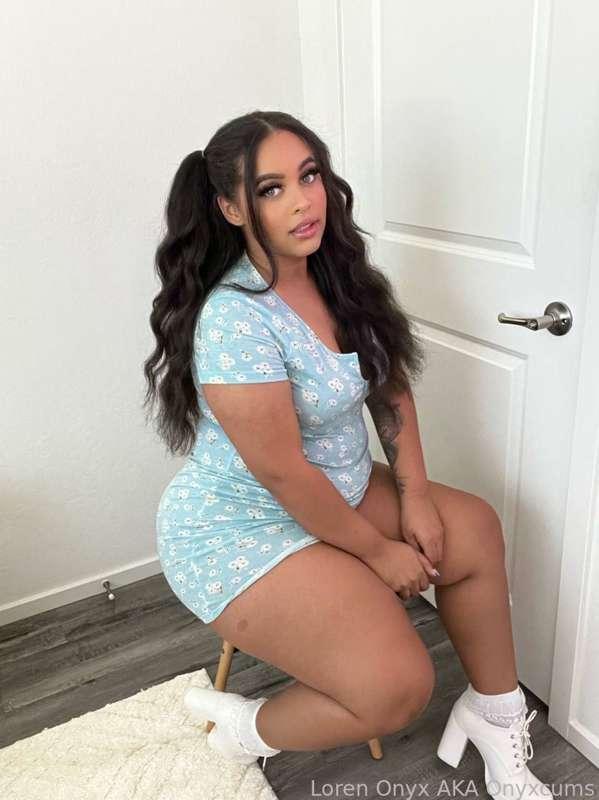 onyxcums image #0