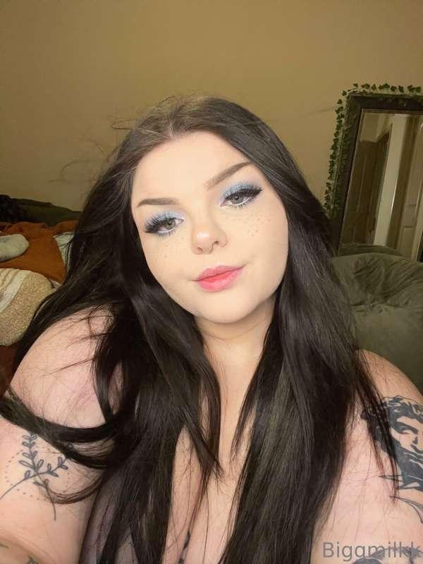 Making contentttt & so horny ): send me a message