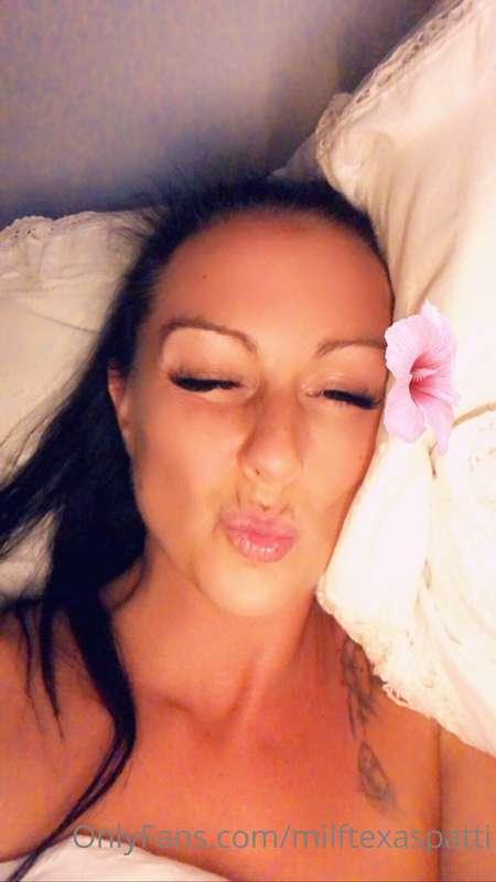 Send me a good night kiss 😘❤️