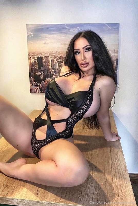 Helloo