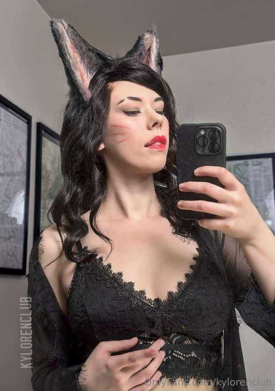 Did a little 'closet' cosplay of Ahri from League of Legends..