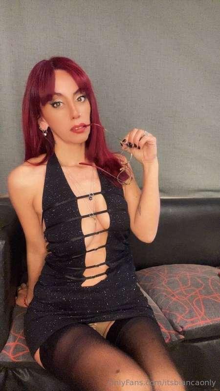 Hottie in the feed, trouble in your DMs 😈