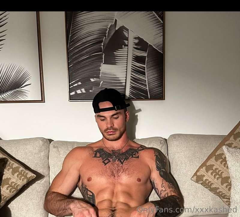 Admiring my main man below 🍆