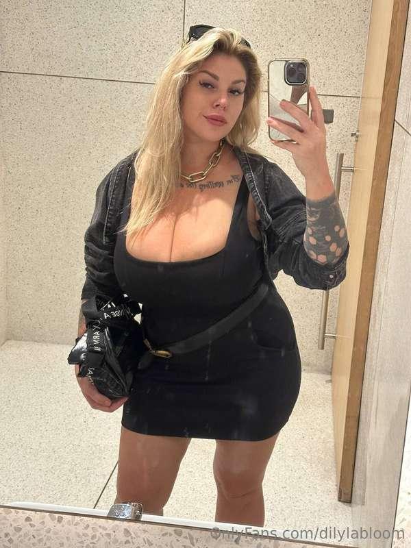 I look like a dessert, but I’ve got a spicy center. Handle w..