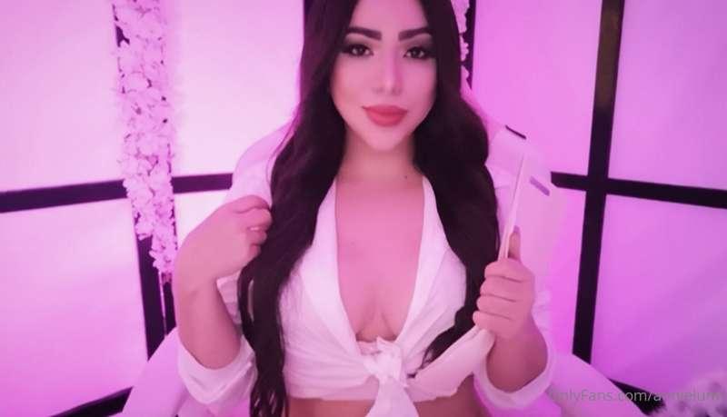 CONTINUACIÓN ROLEPLAY 🔥🔥
SECRETARIA CALIENTE te
SORPRENDE en..