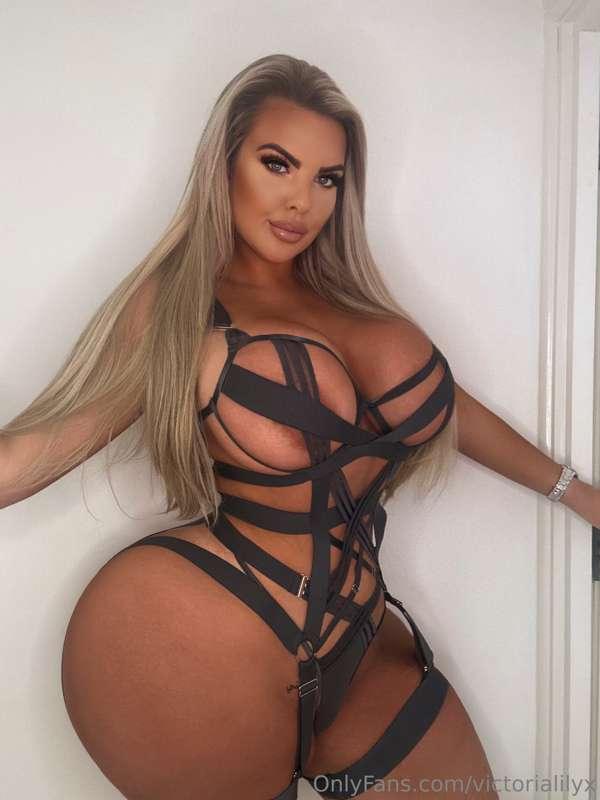 victorialilyx main image