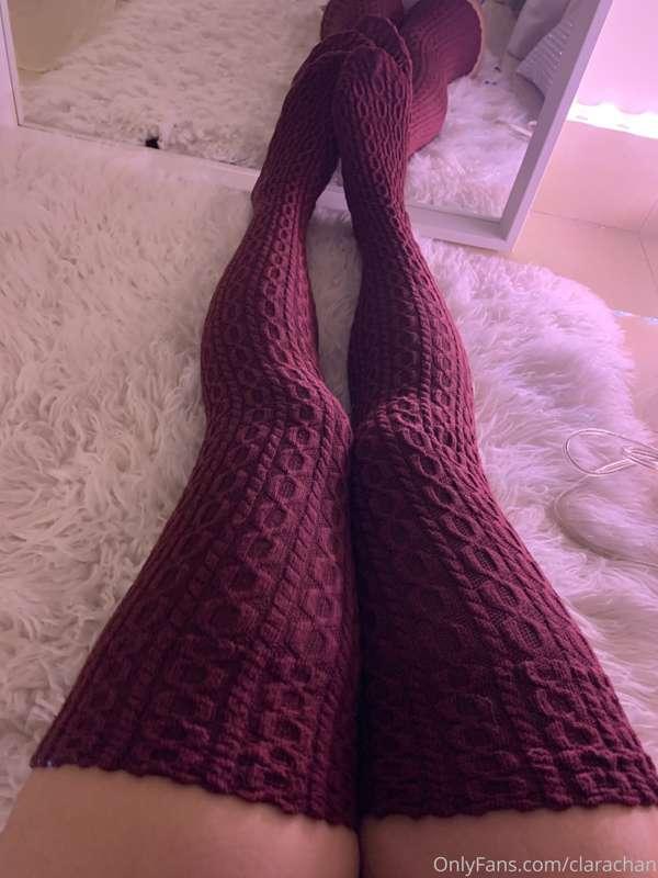 Digging these thigh highs :)