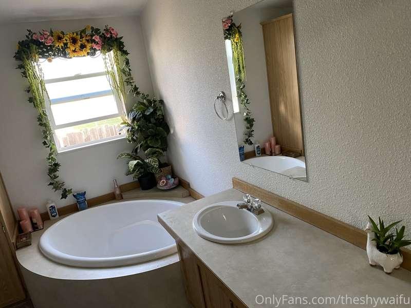 Y’all  I’m still moving in but look at this ;) this screams ..