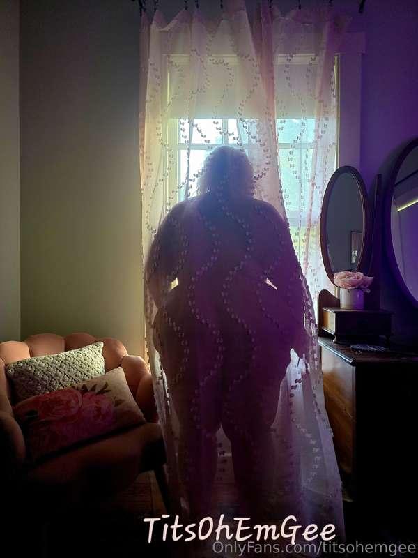 When you have flowey curtains and morning sun....you take ad..