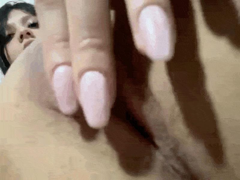 DADDY DADDY I'M SO WET WOULD YOU DRINK MY JUICES?😍