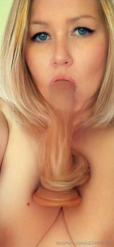 Mmm might go blonde again? What do u think 🤔 x