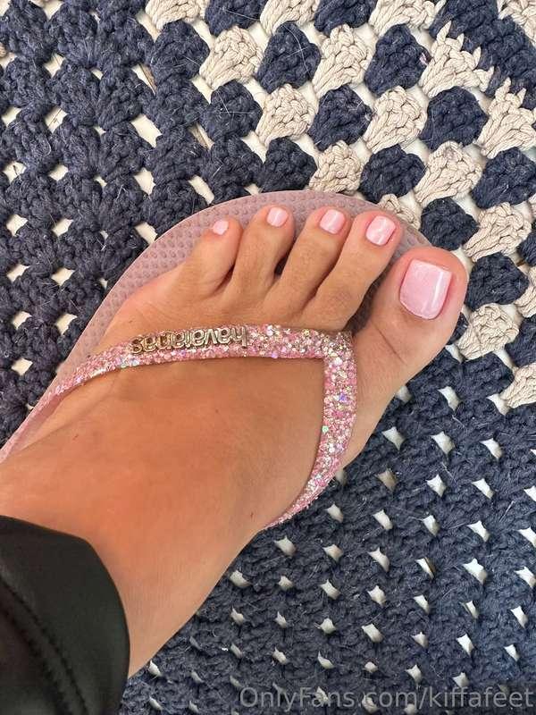 New pedi ans short nails