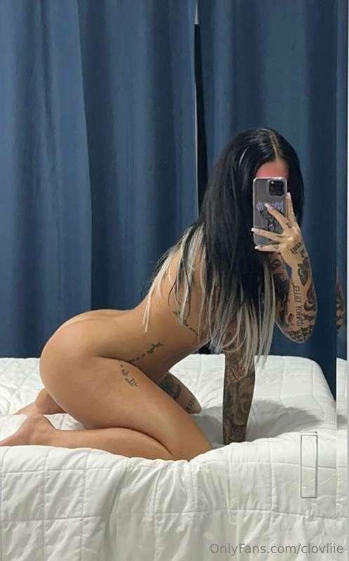 Bend me over daddy 😈