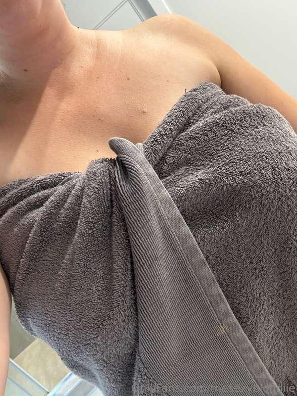 Would you like to see underneath the towel?