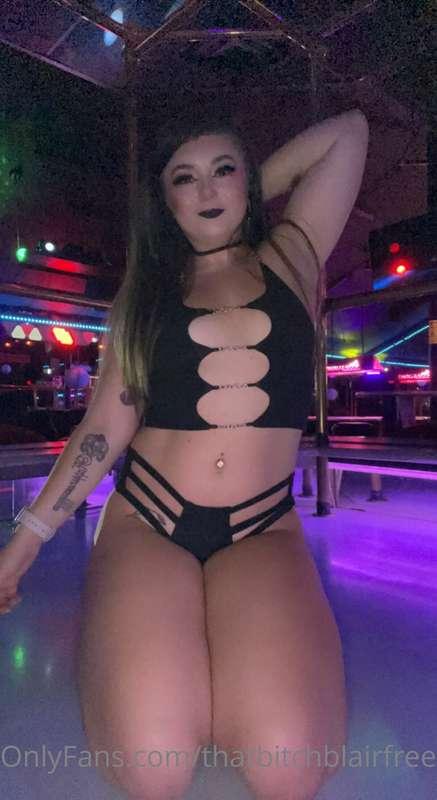 Send a tip if you want to see me naked😘