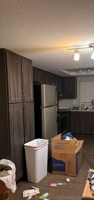 Good news, I finally moved out! 🤎 thank you for all the supp..
