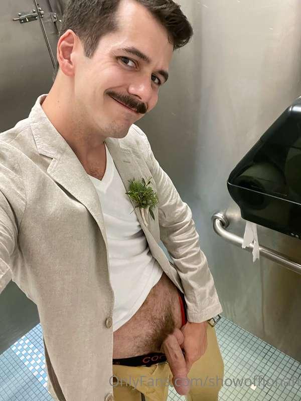 Stepped away from dinner at a wedding today to whip my dick ..