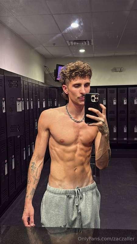 time to change your wallpaper 😉