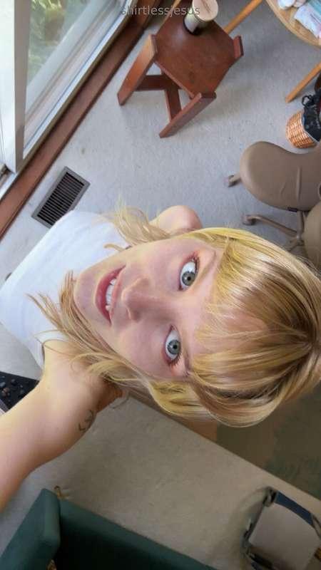 I’ll be replacing my car battery today, wish me luck!! :3