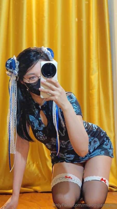 I love a good Mirror Selfie😽 don`t you!!???💙💦 Be ready for s..